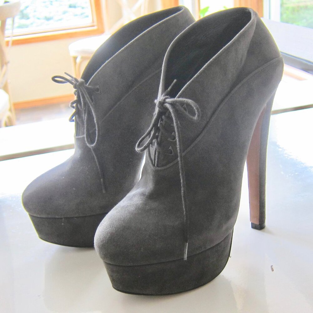 ALAIA PARIS BEAU GRAY SUEDE LACE UP PLATFORM ANKLE BOOTS HEELS